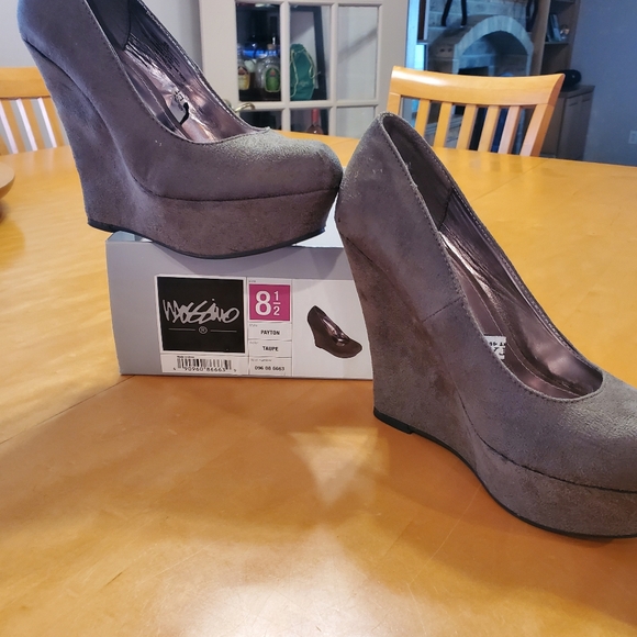 🍂 Mossimo Wedge Heel•sz 8.5•Great condition ☆ Ready to ship•Smoke Free Home 🍁 - Picture 2 of 13